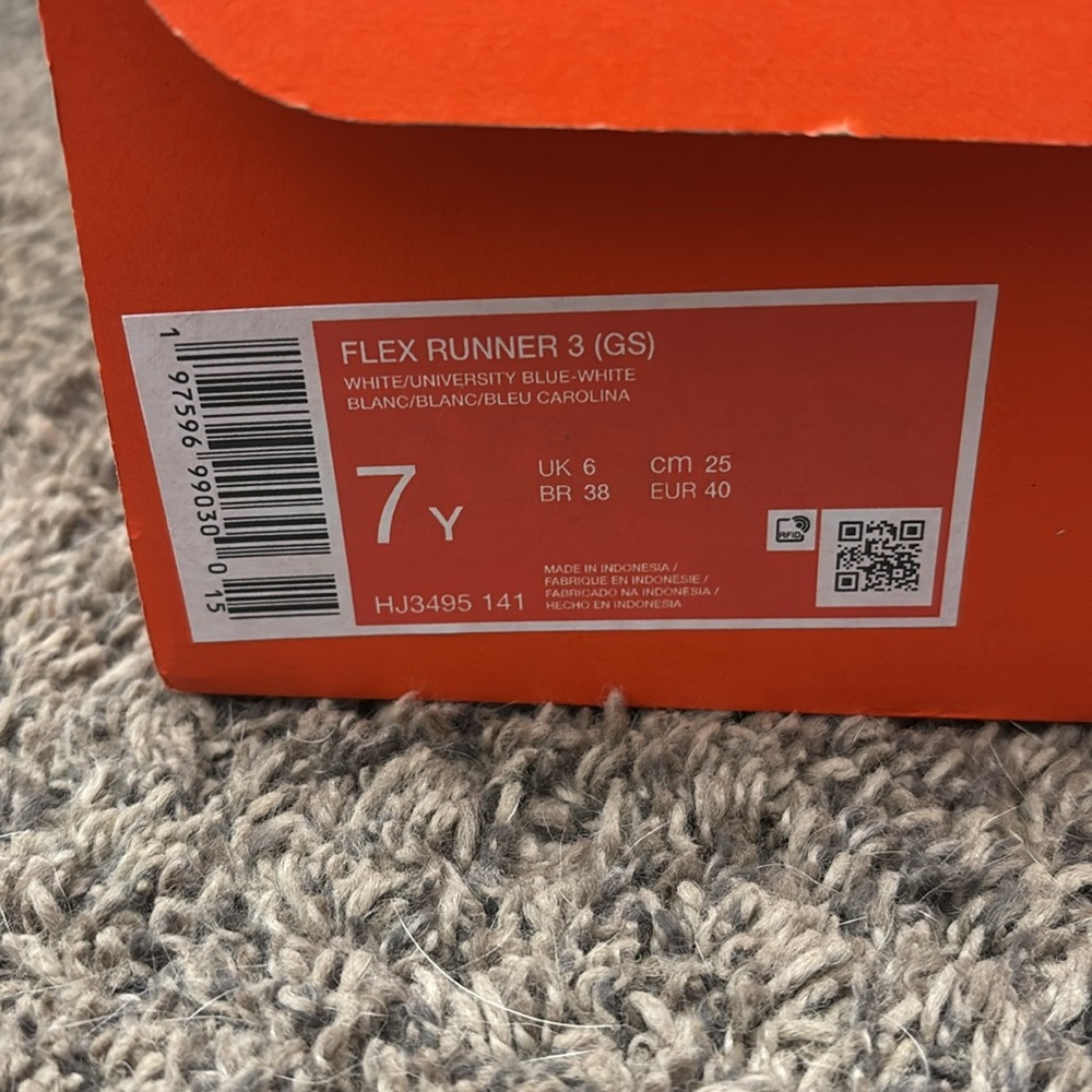 Nike Kids Flex Runner 3 White/University Blue Sz 7Y NEW - Picture 2 of 5